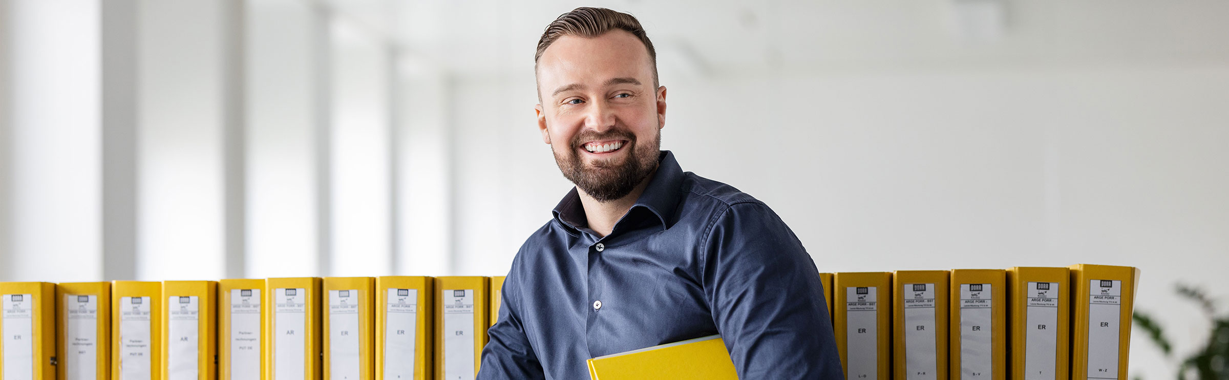 Kaufmännisch_Finanzen/mit-BE.jpg